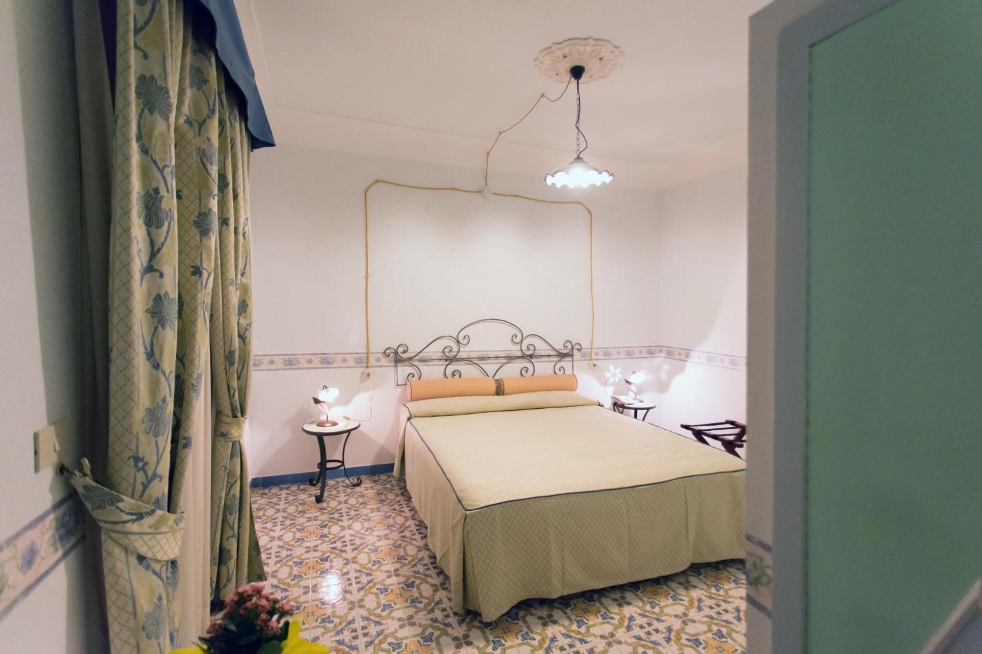 Fico D'India Relais Hotel Фуроре Стая снимка