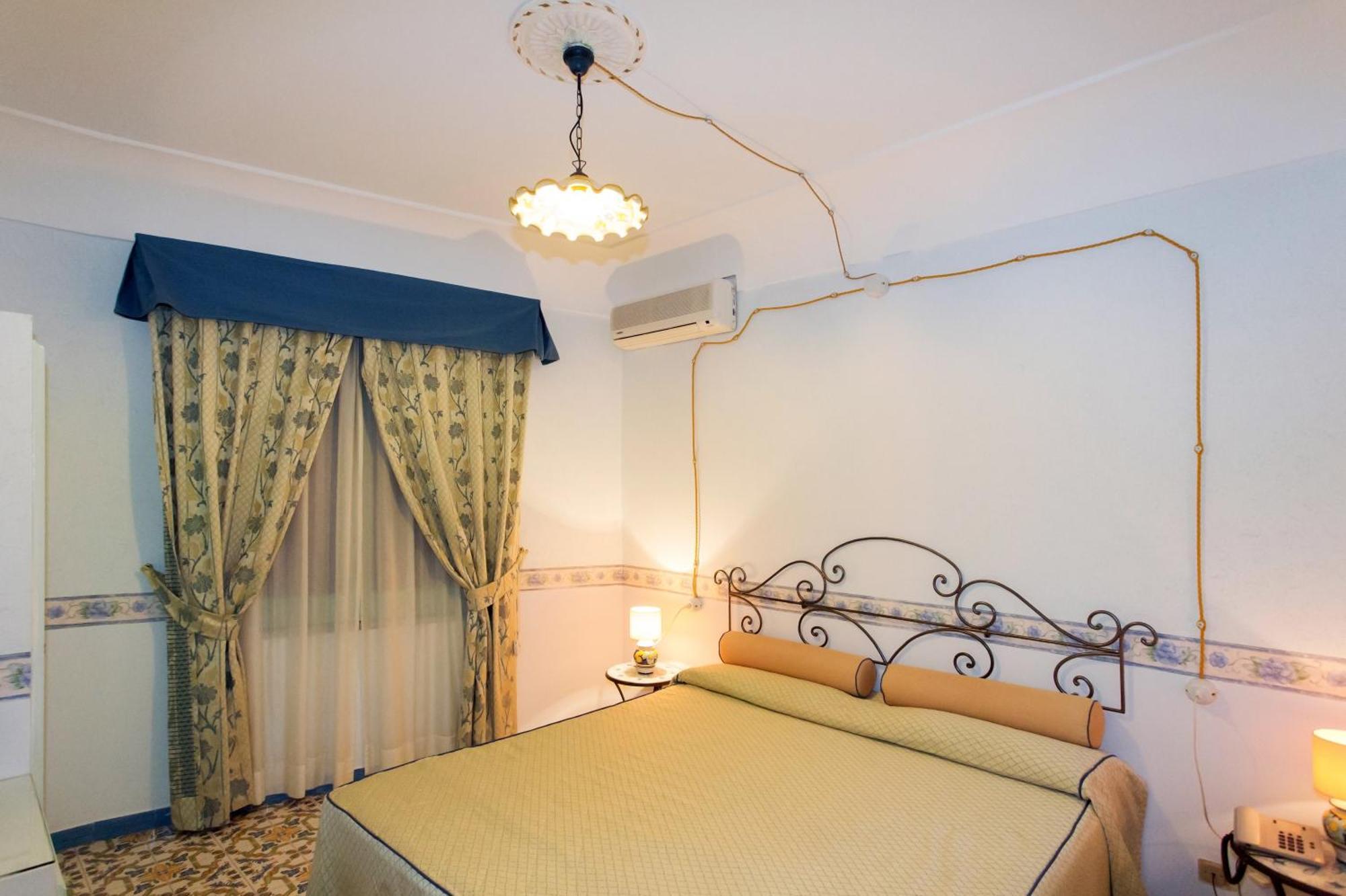 Fico D'India Relais Hotel Фуроре Стая снимка