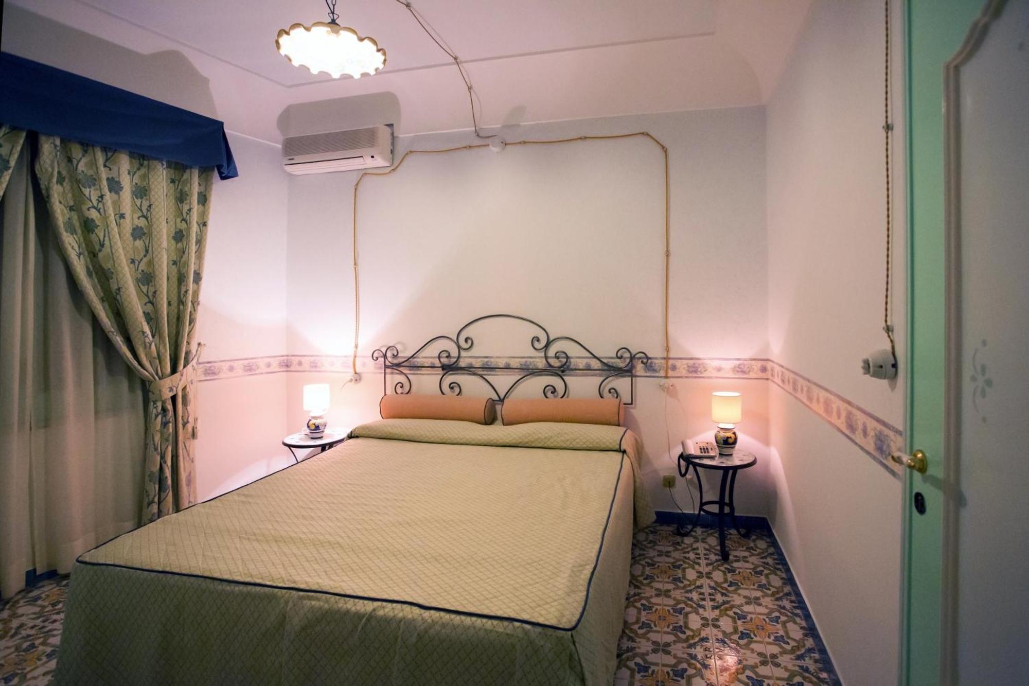 Fico D'India Relais Hotel Фуроре Стая снимка