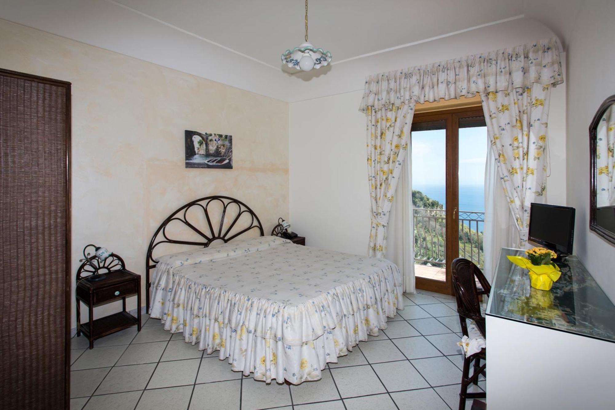 Fico D'India Relais Hotel Фуроре Стая снимка