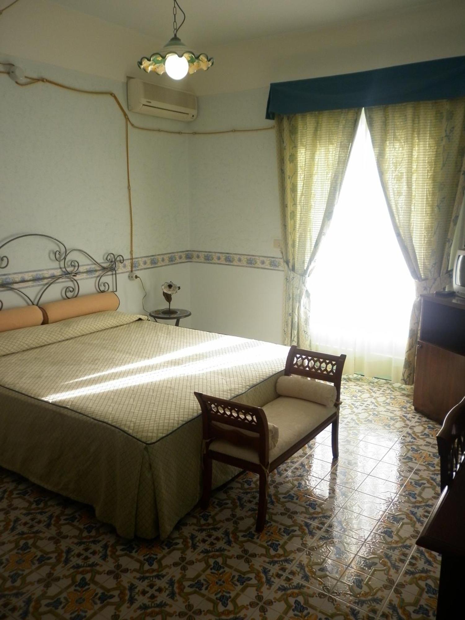 Fico D'India Relais Hotel Фуроре Стая снимка