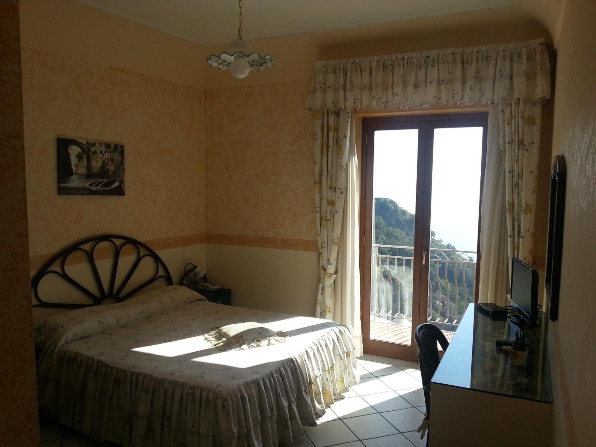 Fico D'India Relais Hotel Фуроре Стая снимка